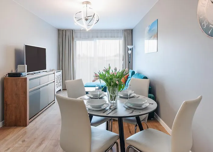 Czarna Perła Z Garażem 7 E Perłowa Przystań -